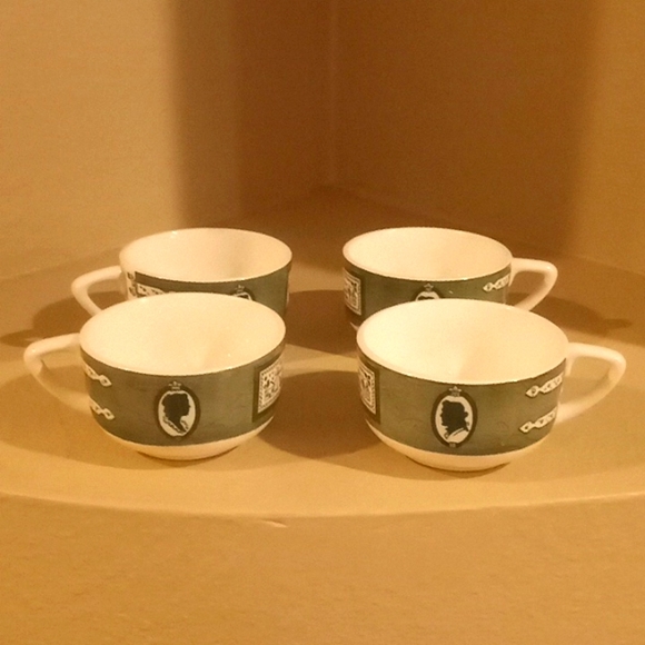 Vintage-Colonial Homestead by Royal. 4 π΅ Bundle - Picture 7 of 12